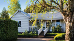 Little Wombat Daylesford with Spa Bath and EV Station